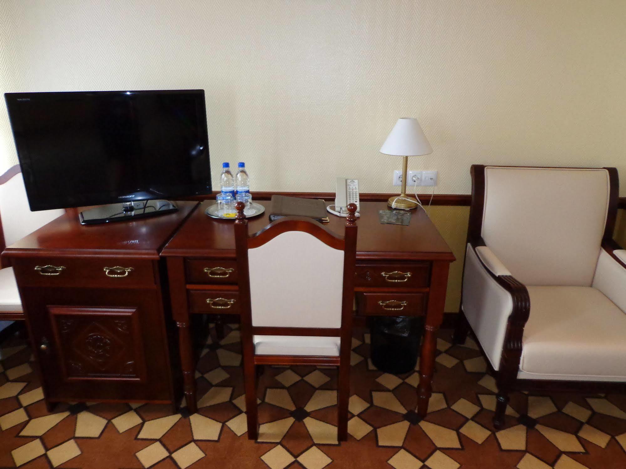 Garni Hotel Minsk Ngoại thất bức ảnh