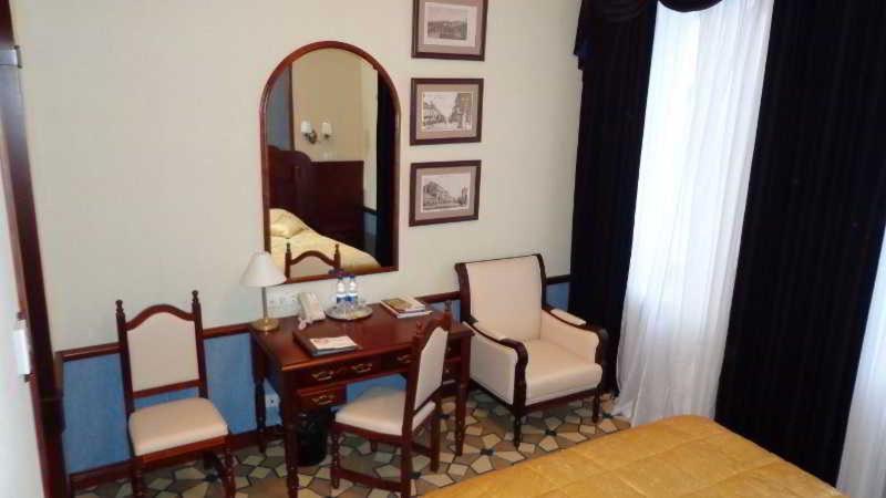 Garni Hotel Minsk Ngoại thất bức ảnh